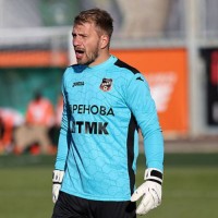 The male kit of the goalkeeper of the football club Ural 2016/2017 Home (set: T-shirt + shorts + leggings)