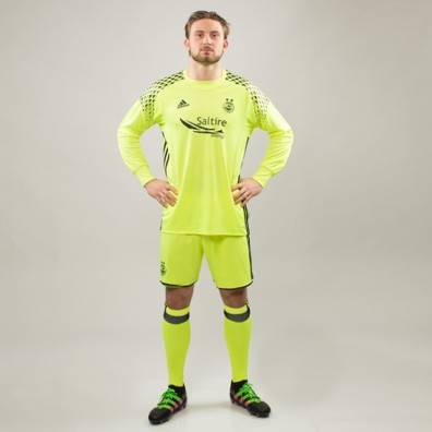 La forma masculina del club de fútbol portero Aberdeen 2016/2017 (conjunto: camiseta + pantalones cortos + polainas)