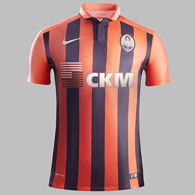 Forma do FC Shakhtar 2015/2016 (conjunto: T-shirt + calções + leggings)