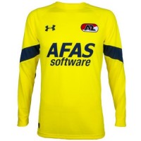 A forma masculina do guarda-redes do clube de futebol AZ 2016/2017 Inicio (conjunto: T-shirt + calções + leggings)