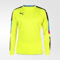 A forma masculina do guarda-redes do clube de futebol Krasnodar 2016/2017 Inicio (conjunto: T-shirt + calções + leggings)