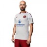 A forma do clube de futebol Nuremberg 2017/2018 (conjunto: T-shirt + calções + leggings)