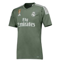 A forma masculina do goleiro do clube de futebol Real Madrid 2017/2018 Inicio (conjunto: camiseta + calções + leggings)