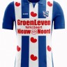 A forma do clube de futebol Heerenveen 2016/2017 (conjunto: T-shirt + calções + leggings)