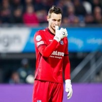 The male kit of the goalkeeper football club Heerenveen 2016/2017 (set: T-shirt + shorts + leggings)