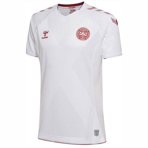The uniform of the national football team of Denmark World Cup 2018 Away (set: T-shirt + shorts + leggings)