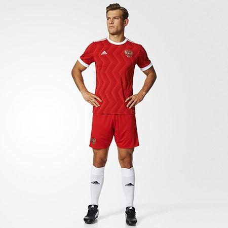 The kit of the Russian national football team 2017 (set: T-shirt + shorts + leggings)