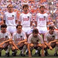 Форма сборной СССР по футболу гостевая 1988 (комплект: футболка + шорты + гетры)