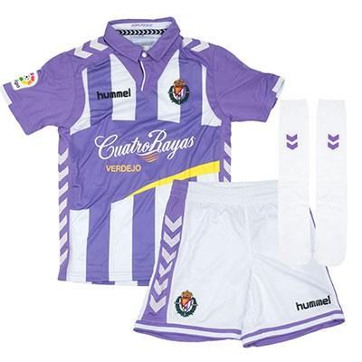 A forma do clube de futebol Real Valladolid 2016/2017 (conjunto: T-shirt + calções + leggings)