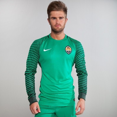 A forma masculina do goleiro do time de futebol Shakhtar 2016/2017 (conjunto: camiseta + calções + leggings)