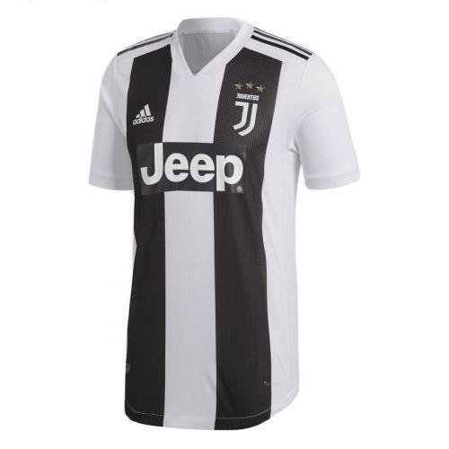Children's kit of the football club Juventus 2018/2019 Home (set: T-shirt + shorts + leggings)