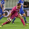 A forma masculina do goleiro do clube de futebol Pescara 2016/2017 (conjunto: T-shirt + calções + leggings)