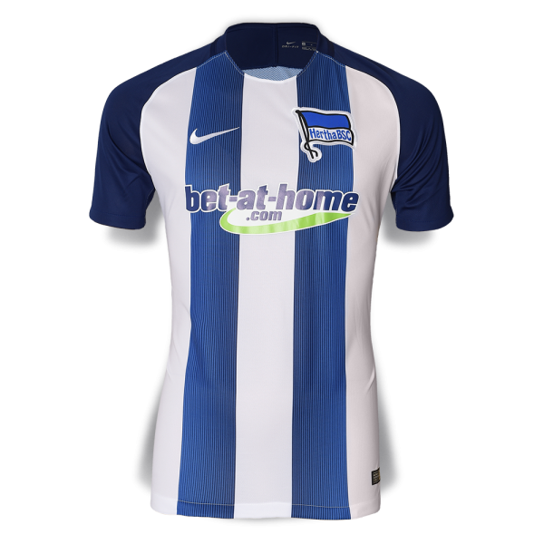 La forme du club de football Hertha 2016/2017 (set: T-shirt + shorts + leggings)