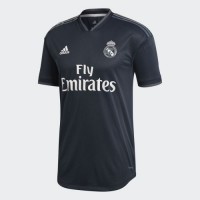 Детская форма футбольного клуба Реал Мадрид 2018/2019 Гостевая (комплект: футболка + шорты + гетры)